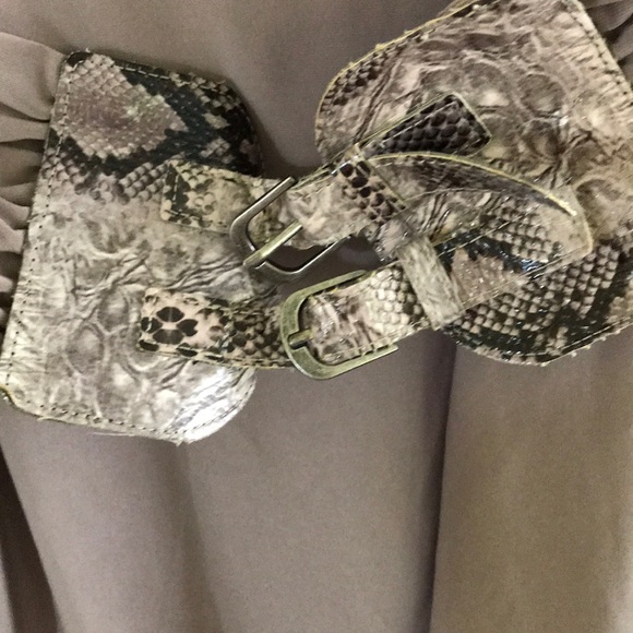 Dress - Picture 5 of 5